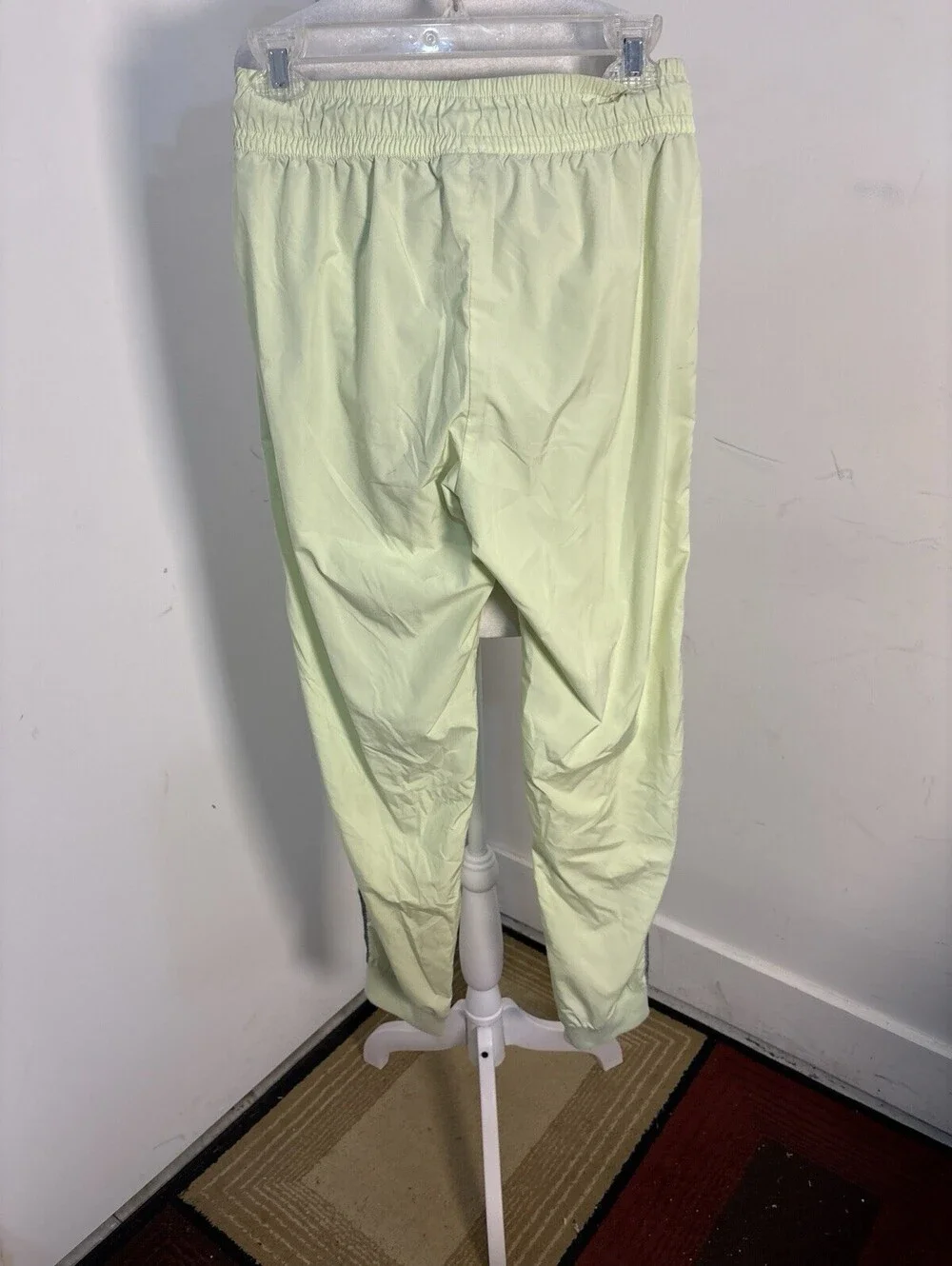 Nike Archive 1992 Reissue Woven Jogger Pants Neon Lime Green Size Small